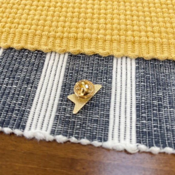 Paper Airplane Heart | Enamel Pin | Fanny Pack Pin | Backpack/Purse/Hat Pin - Picture 4 of 6